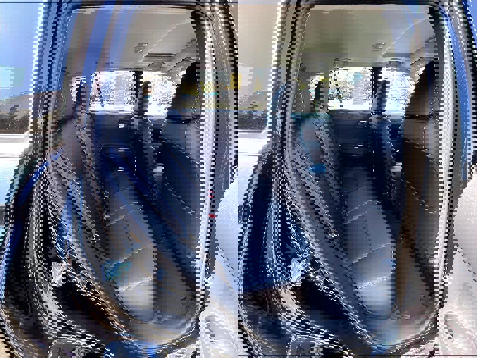 Used 2024 Toyota Corolla Cross XLE w/ Convenience Package image 16