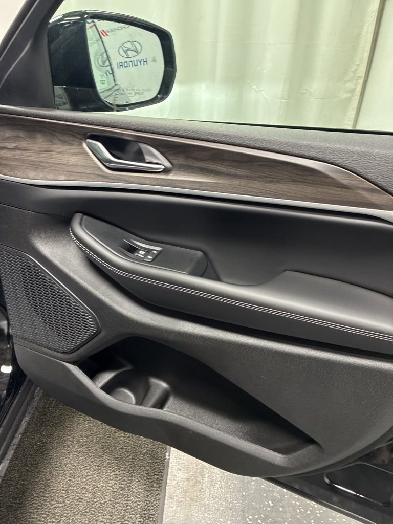 New 2026 Jeep Grand Cherokee Altitude AWD/4WD image 31