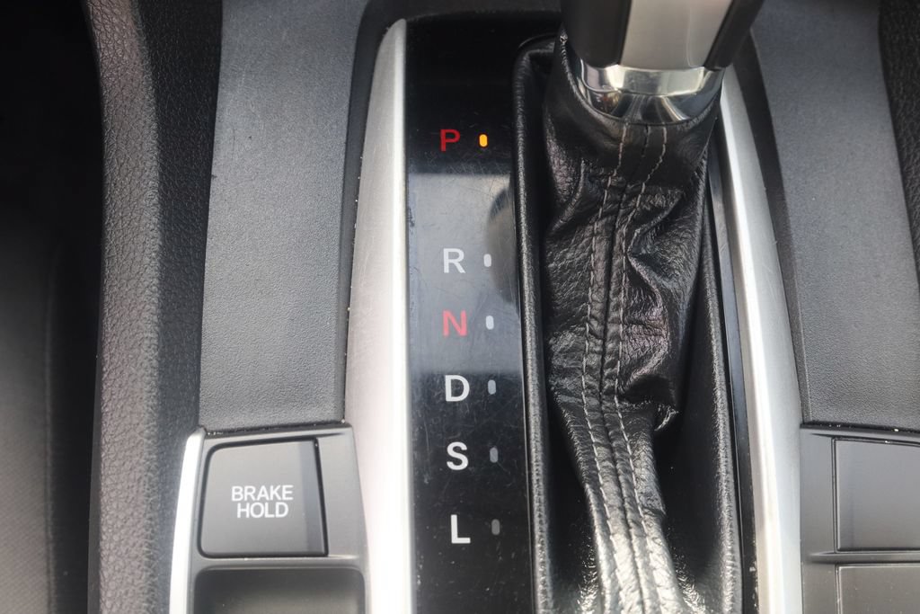 Used 2020 Honda Civic EX image 25