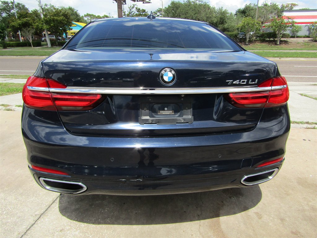Used 2016 BMW 740i RWD image 3