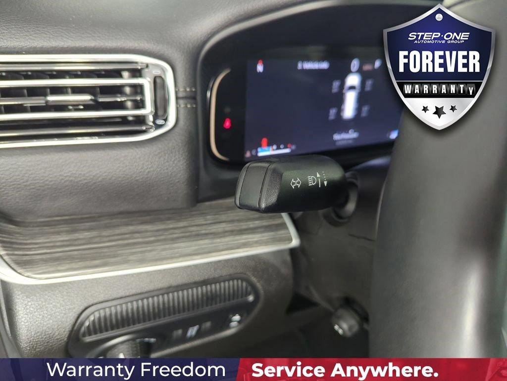 Used 2024 Jeep Wagoneer Series II w/ Flexible Seating Group RWD image 21