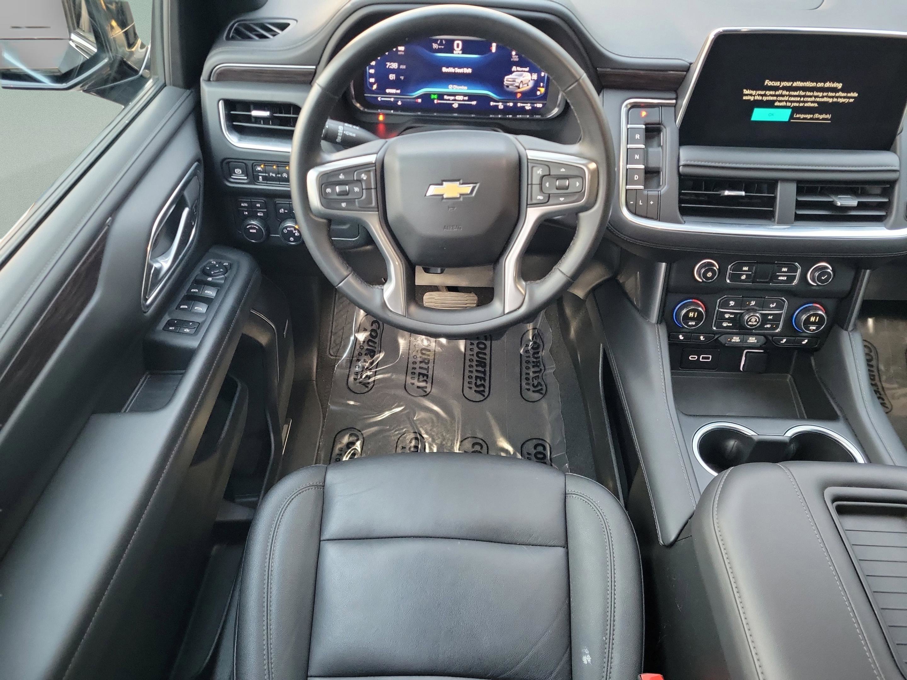 Used 2024 Chevrolet Suburban LT image 19