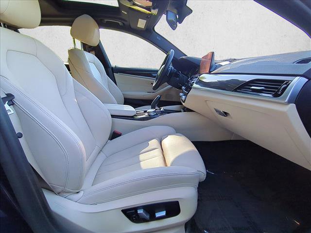 Used 2019 BMW 530i w/ Convenience Package RWD image 25