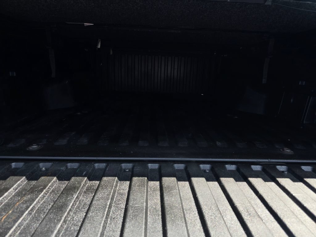 Used 2019 Toyota Tacoma SR5 AWD/4WD image 14