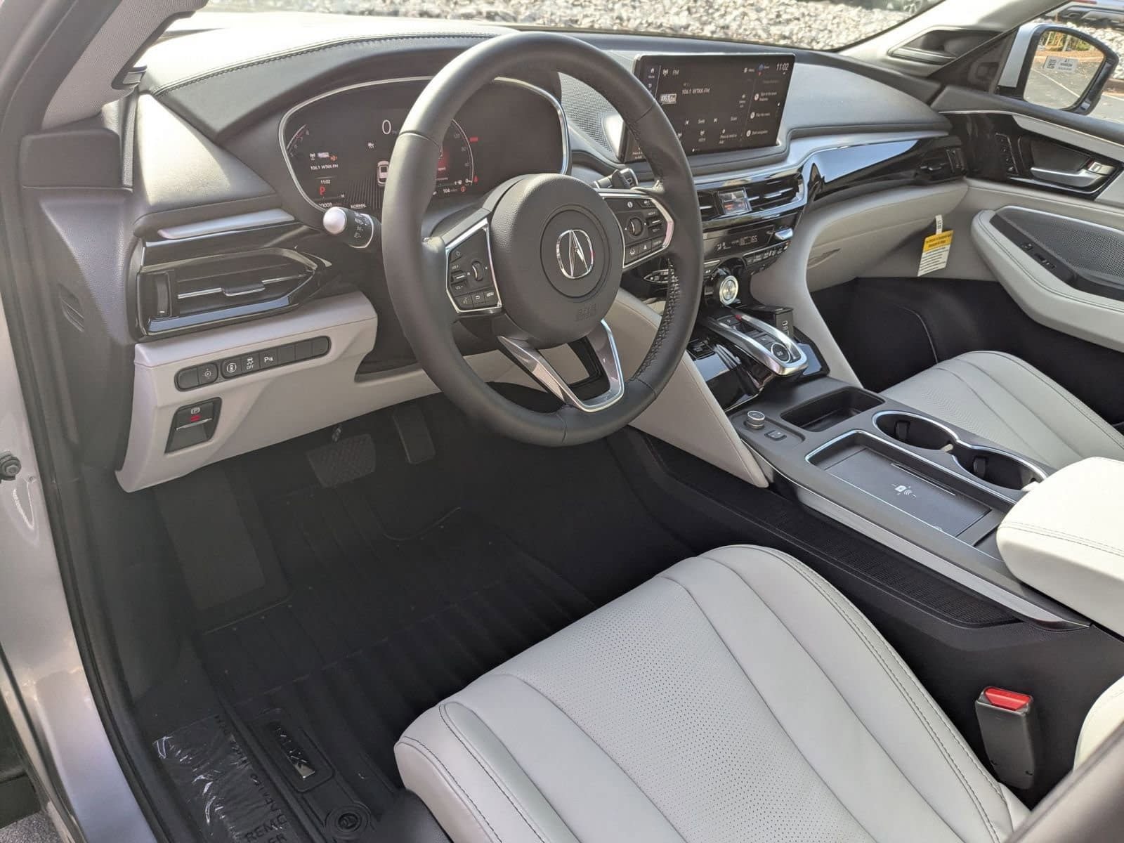 Certified 2026 Acura MDX w/ Technology Package FWD image 10