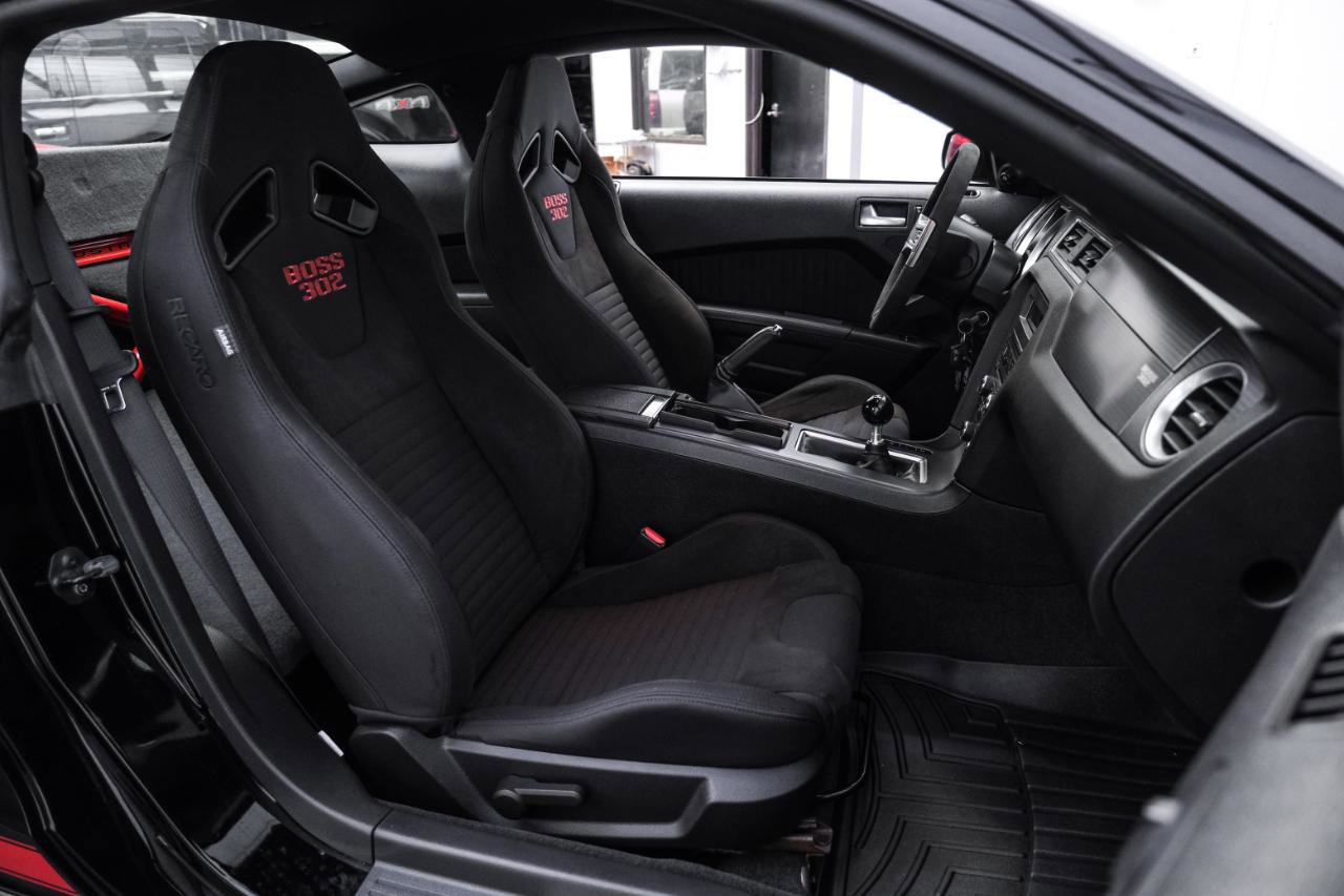 Used 2012 Ford Mustang Boss 302 RWD image 31