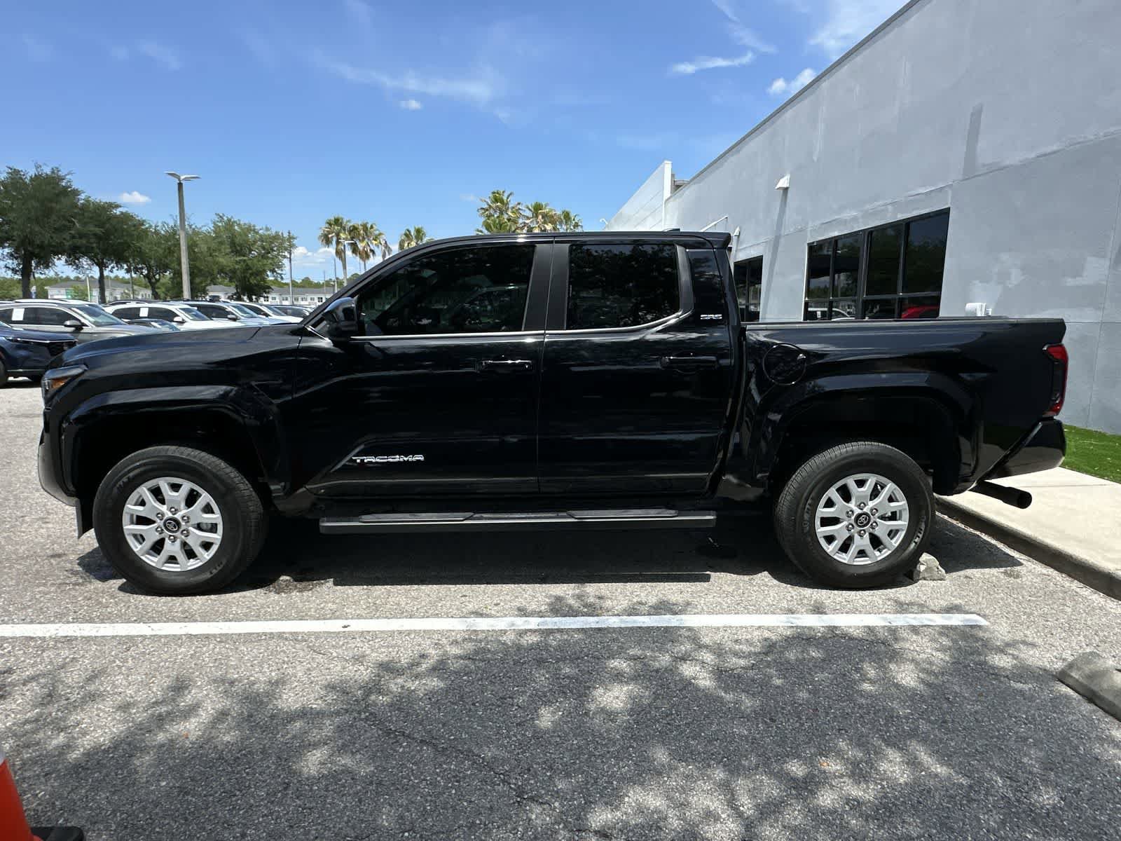 Used 2024 Toyota Tacoma SR5 RWD image 4