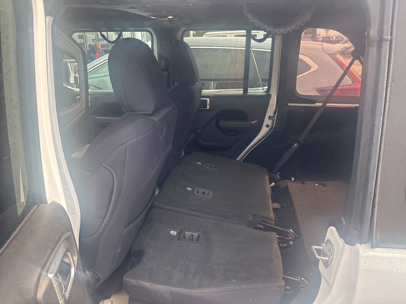 Used 2022 Jeep Wrangler Unlimited Sport image 16