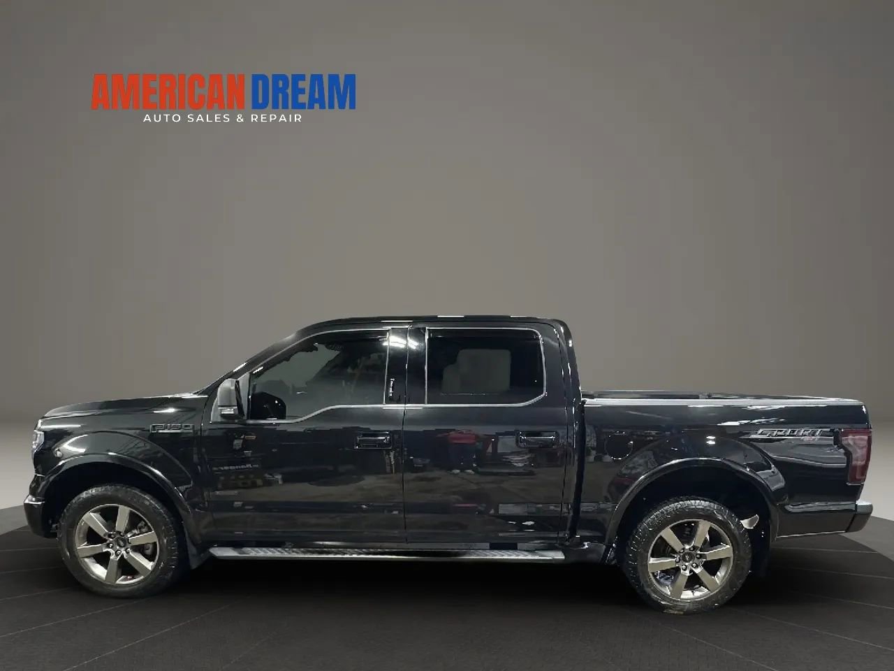 Used 2015 Ford F150 XLT w/ Equipment Group 301A Mid AWD/4WD image 2
