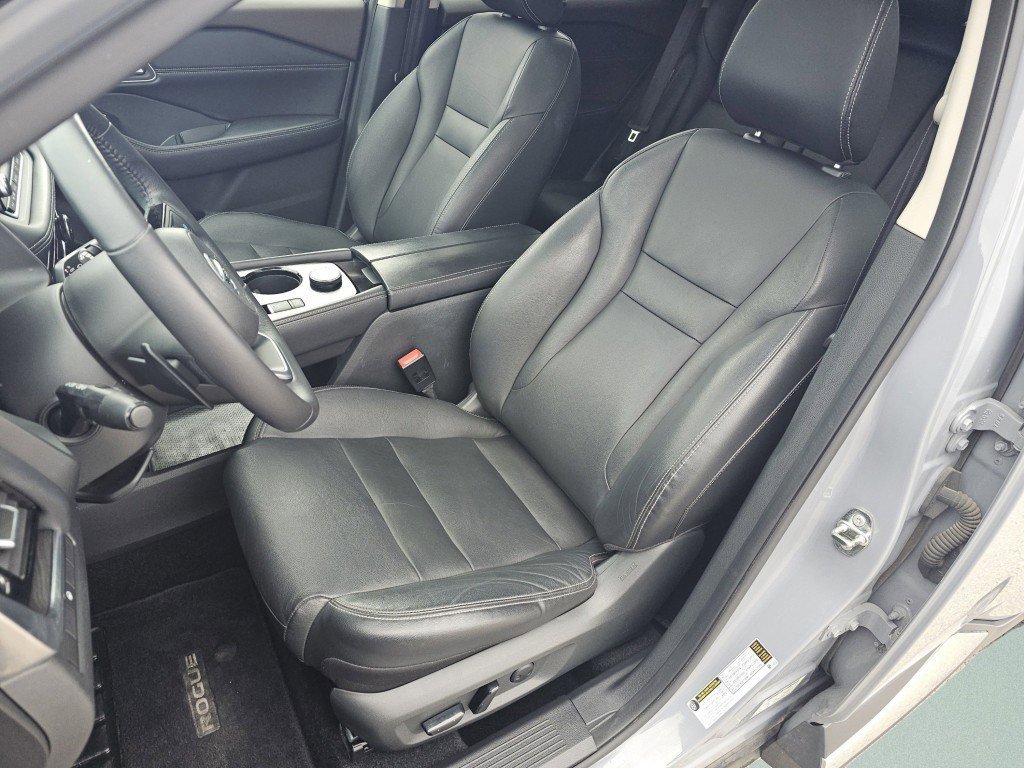 Used 2021 Nissan Rogue SL image 6