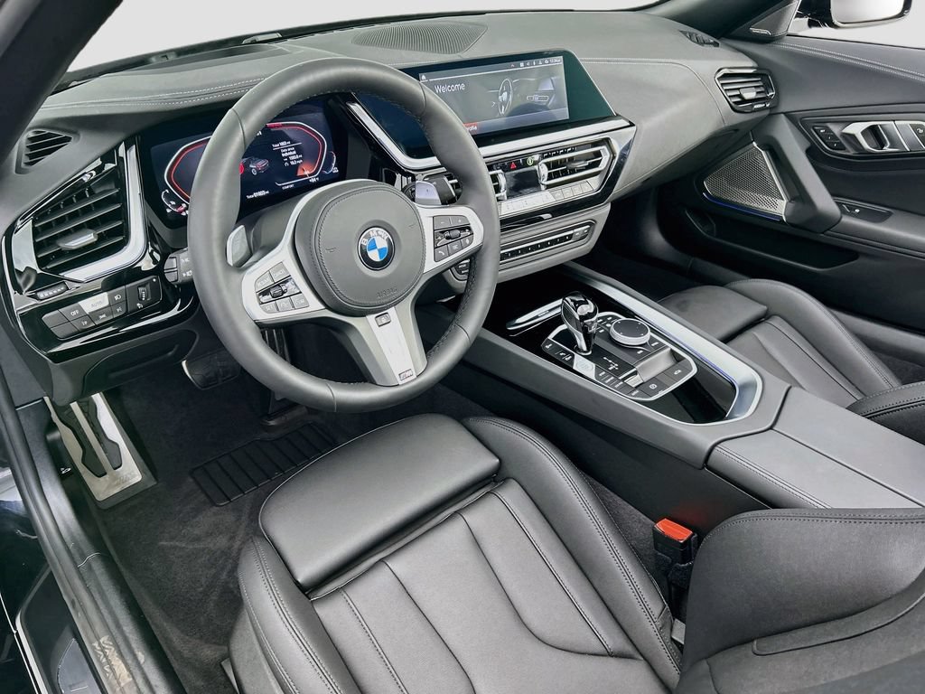 Used 2025 BMW Z4 M40i w/ Premium Package RWD image 17