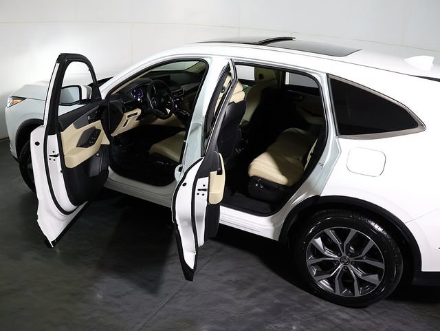 Certified 2023 Acura MDX SH-AWD w/ Technology Package image 5