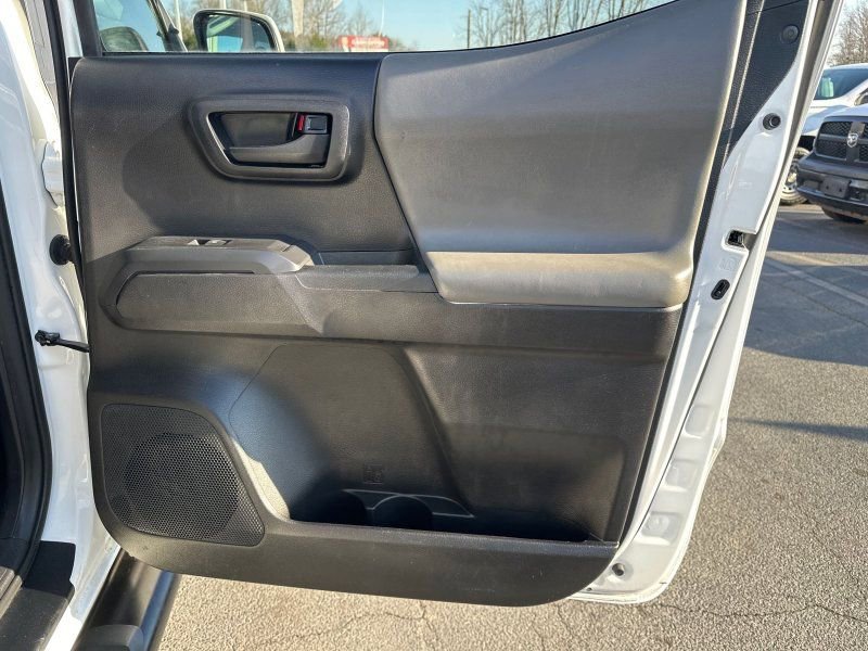 Used 2021 Toyota Tacoma SR image 14