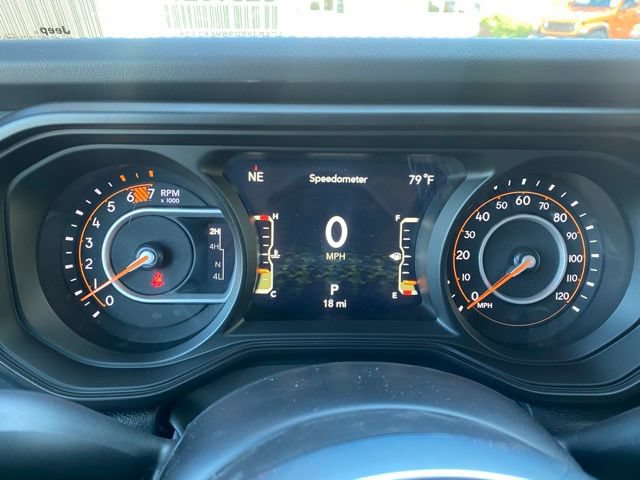 New 2025 Jeep Wrangler Unlimited Sahara AWD/4WD image 18