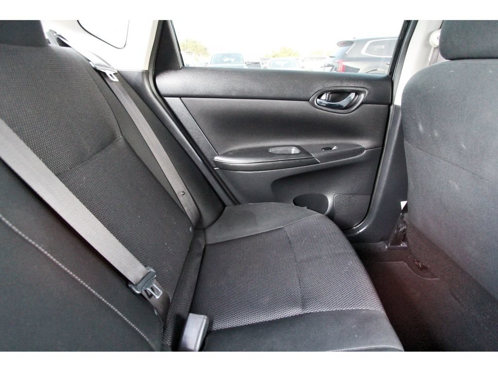 Used 2019 Nissan Sentra S w/ Appearance Package FWD image 12