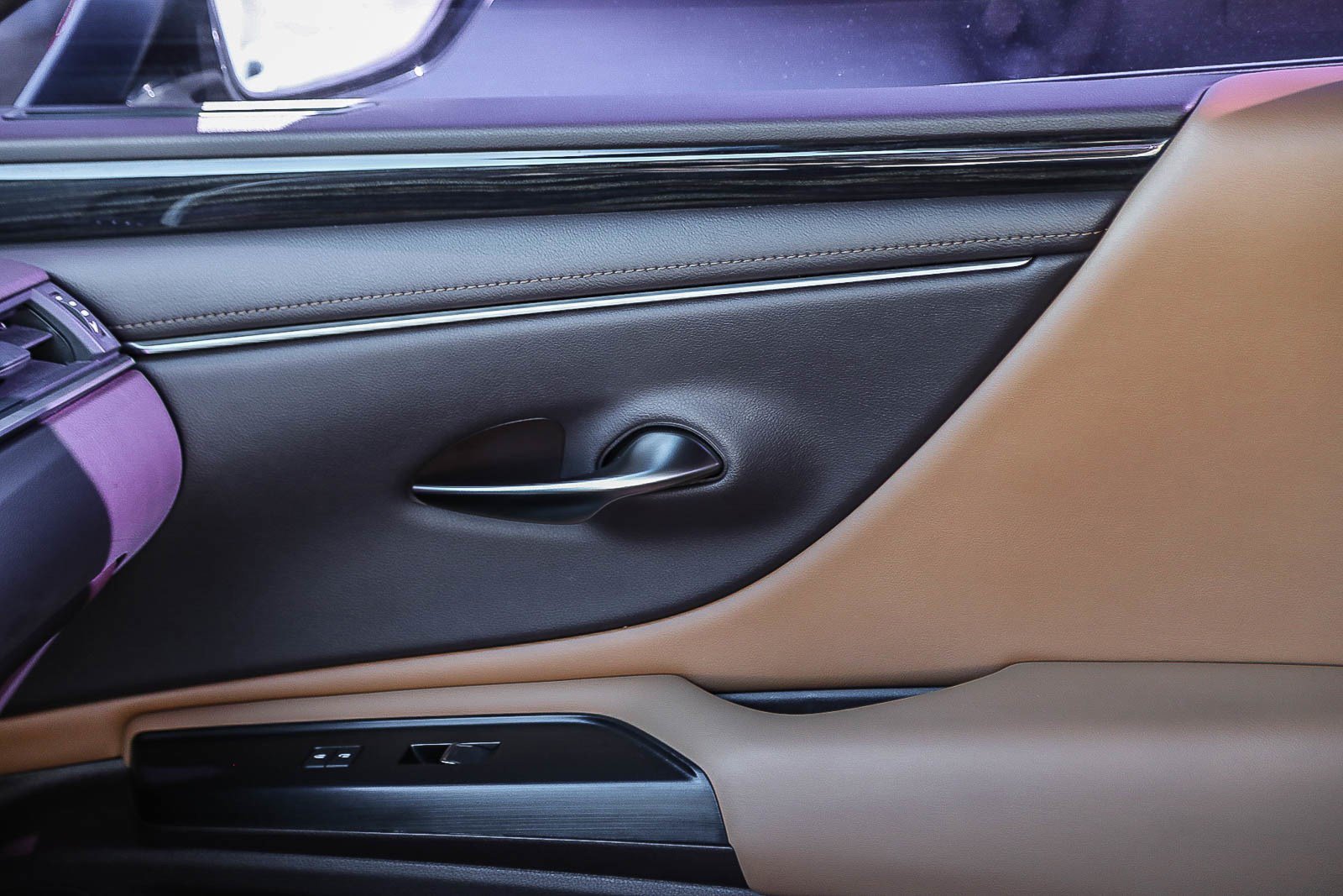 Used 2021 Lexus ES 300h w/ Premium Package FWD image 19