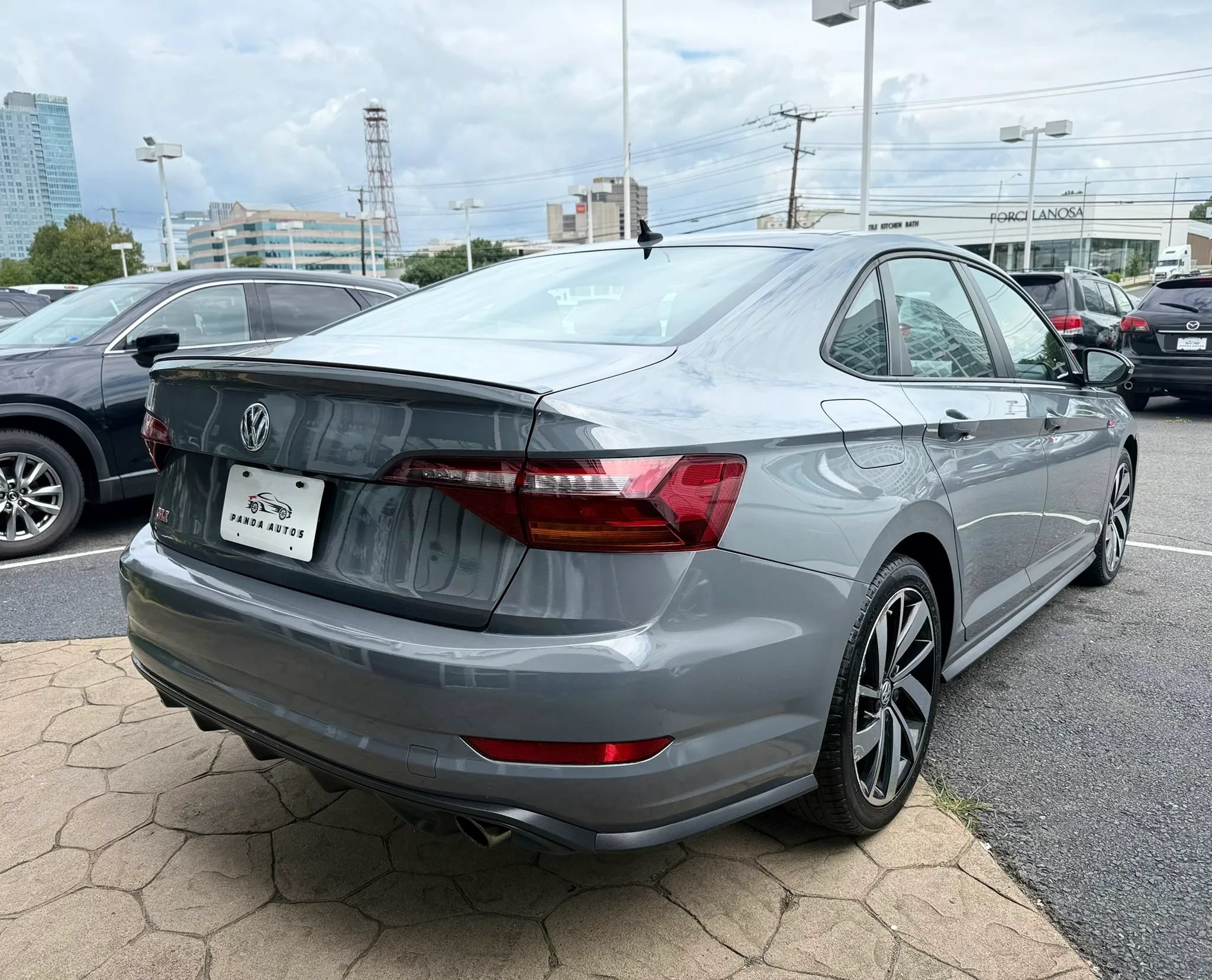 Used 2019 Volkswagen Jetta GLI FWD image 7