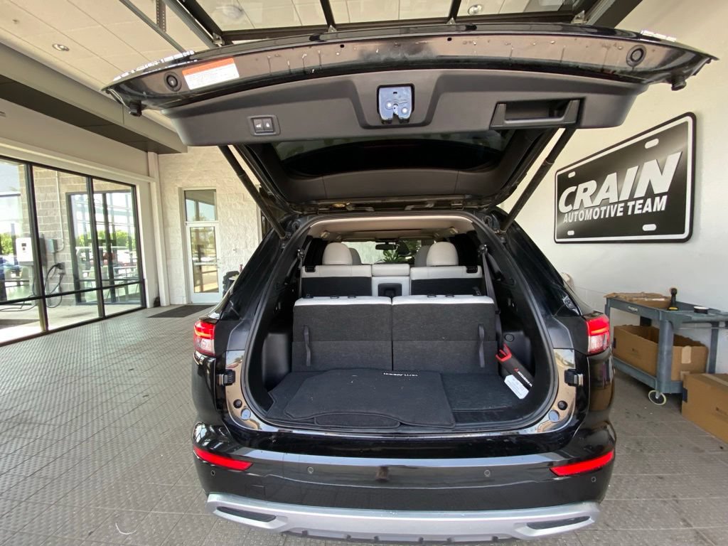 Used 2024 Mitsubishi Outlander SEL FWD image 10