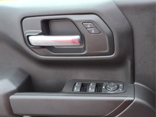 Used 2025 Chevrolet Silverado 1500 Custom w/ Turbomax Blackout Package image 17