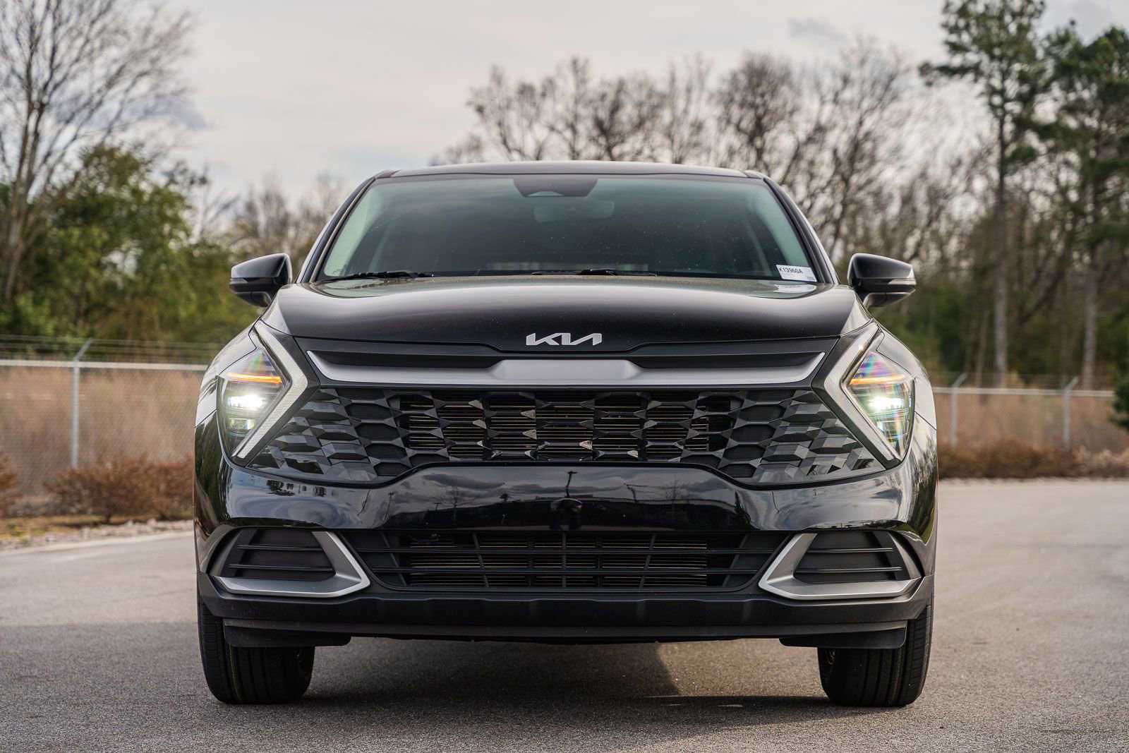 Used 2024 Kia Sportage EX image 2