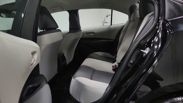 Used 2025 Toyota Corolla LE image 17