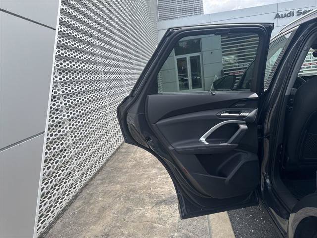 Used 2025 Audi Q5 Premium Plus w/ Premium Plus AWD/4WD image 20