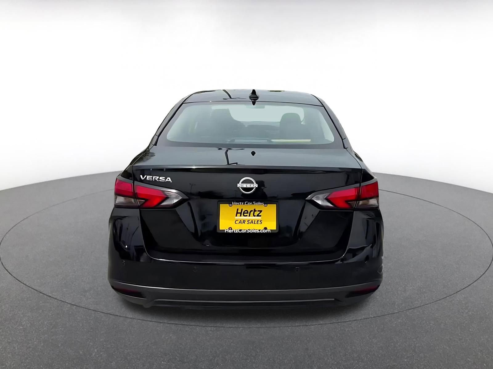 Used 2025 Nissan Versa SV FWD image 12