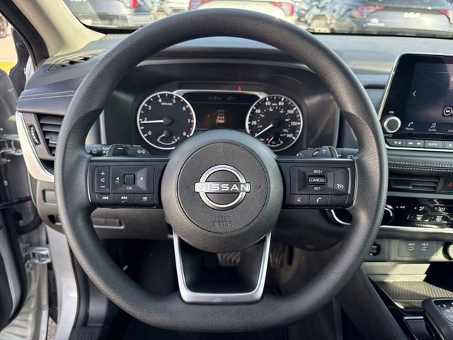 Used 2024 Nissan Rogue S FWD image 16