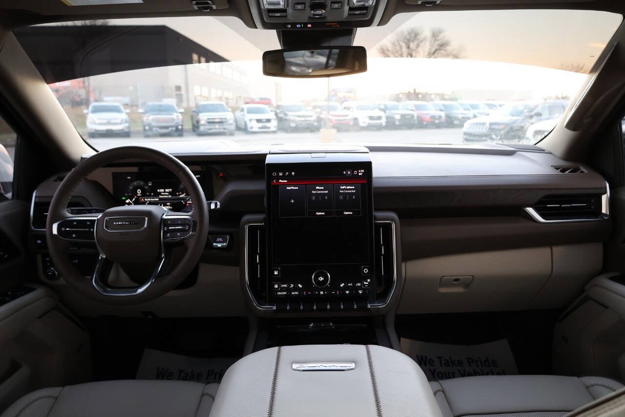 Used 2025 GMC Yukon XL Denali w/ Sun & Power Step Package image 14
