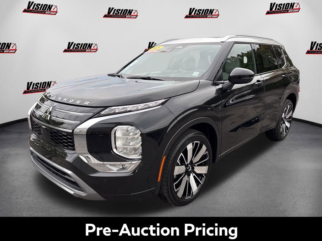 Used 2025 Mitsubishi Outlander AWD