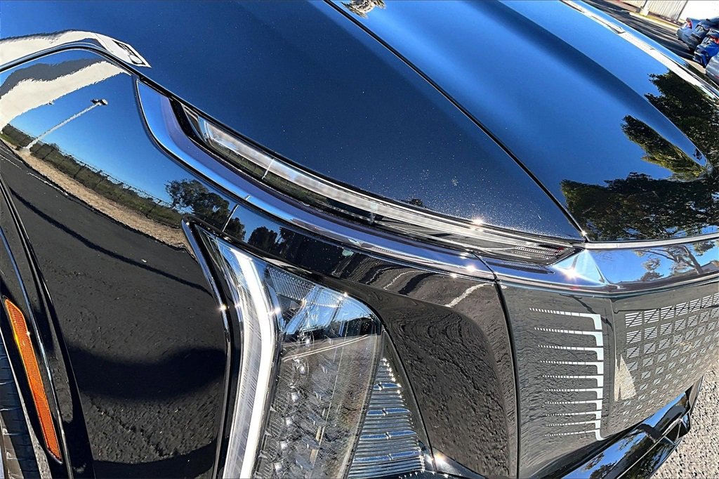 Used 2026 Cadillac Vistiq Sport image 28