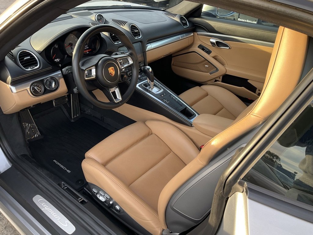 Used 2017 Porsche 718 Cayman S image 6