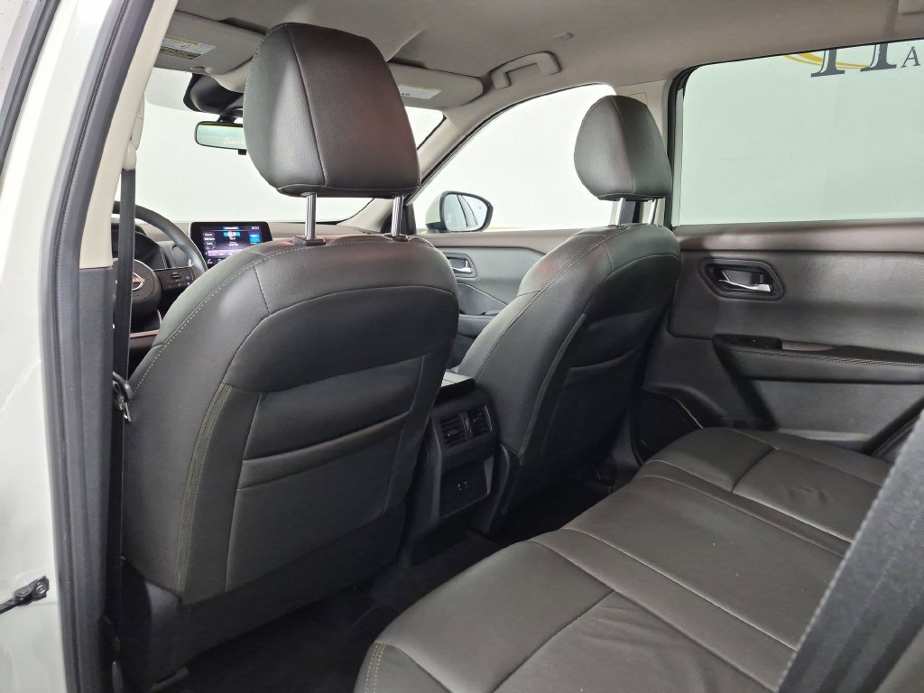 Used 2023 Nissan Rogue SV AWD/4WD image 31