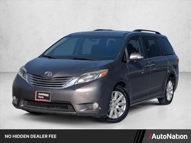 Used 2017 Toyota Sienna Limited w/ Preferred Accessory Package FWD image 1