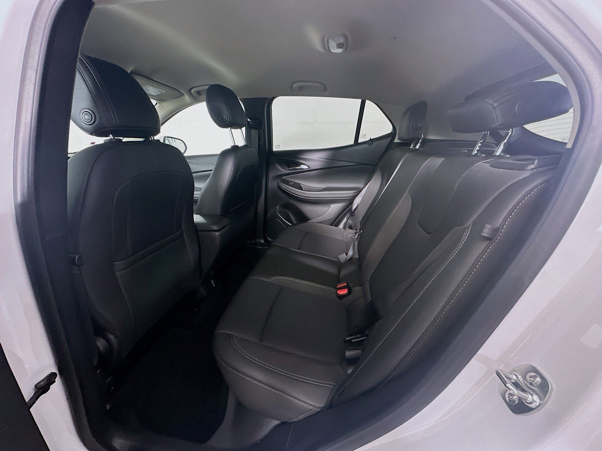 Used 2025 Buick Encore GX Preferred image 26