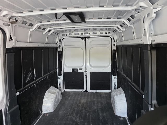 Used 2025 RAM ProMaster 2500 w/ Convenience Group image 13