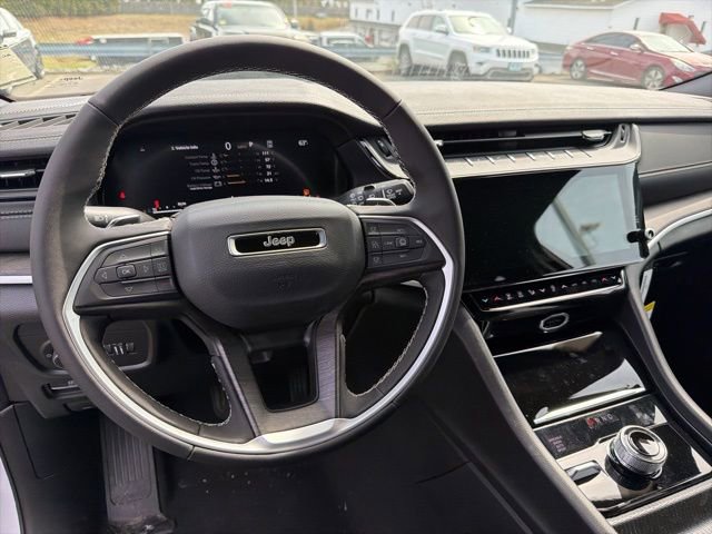 New 2026 Jeep Grand Cherokee Altitude AWD/4WD image 14