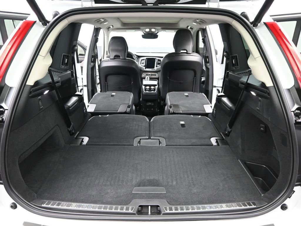 Used 2023 Volvo XC90 B6 Ultimate w/ Protection Package Premier image 18