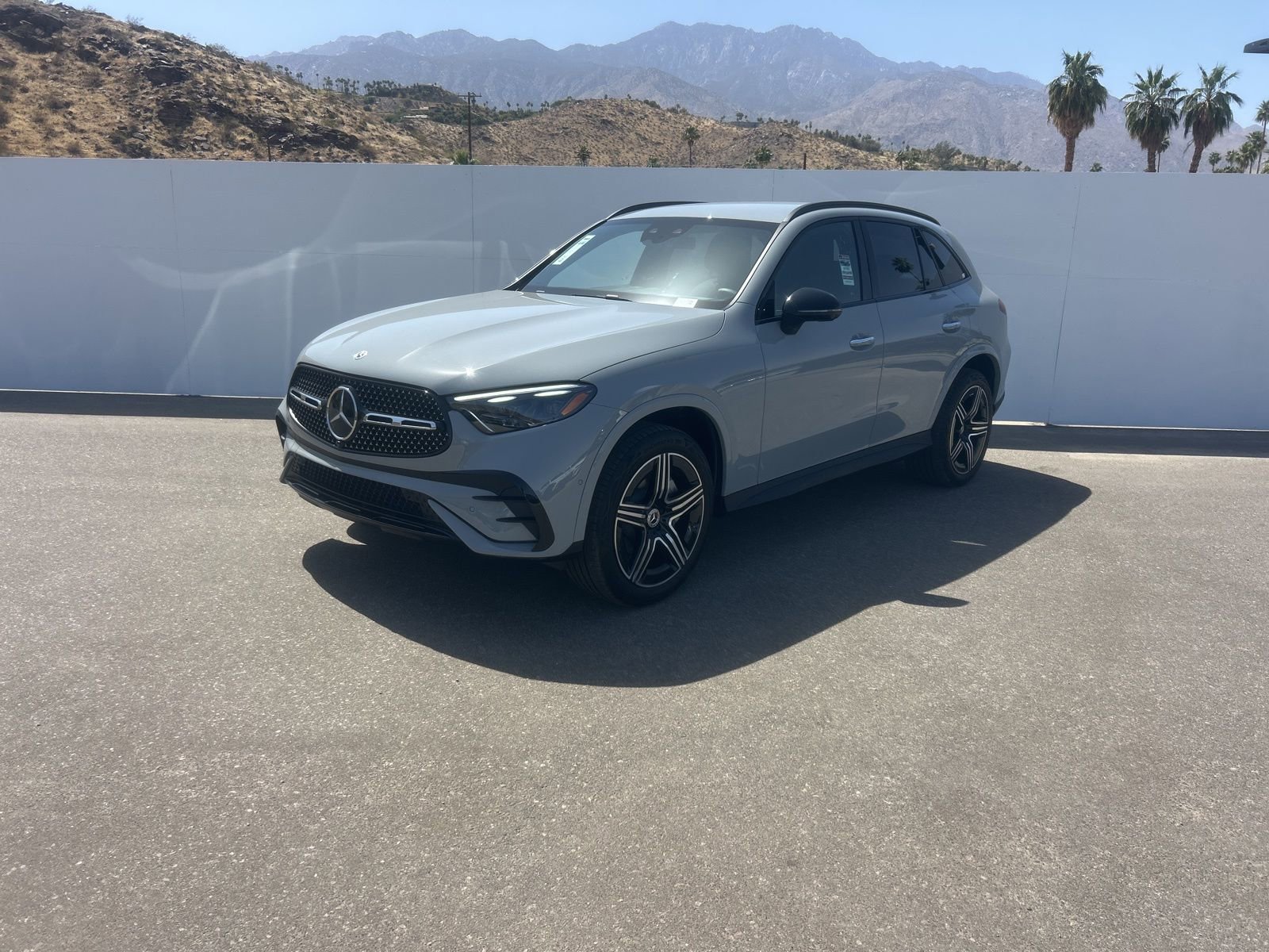 Used 2026 Mercedes-Benz GLC 300 image 1