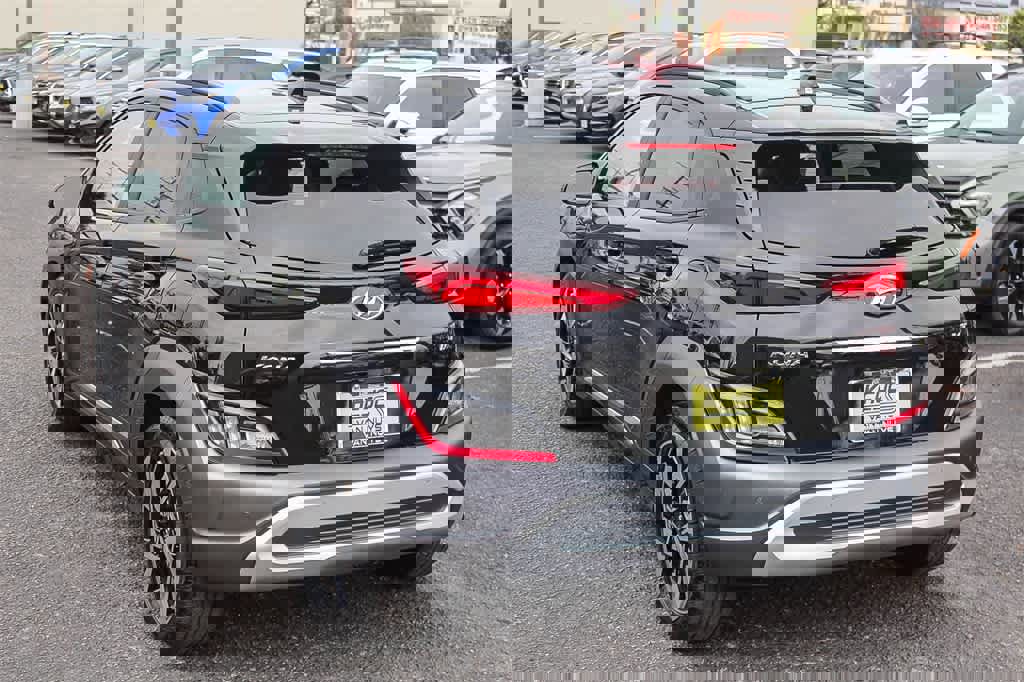 Certified 2022 Hyundai Kona Limited image 7