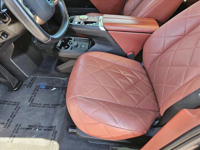 Used 2023 BMW iX M60 w/ Executive Package image 17