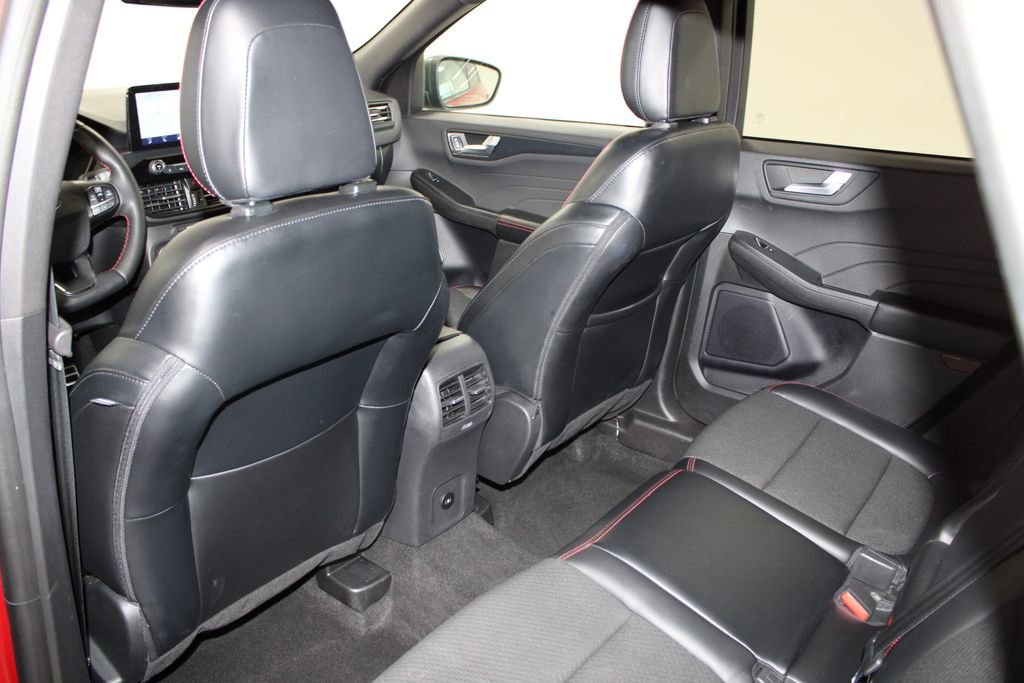 Used 2024 Ford Escape ST-Line image 26