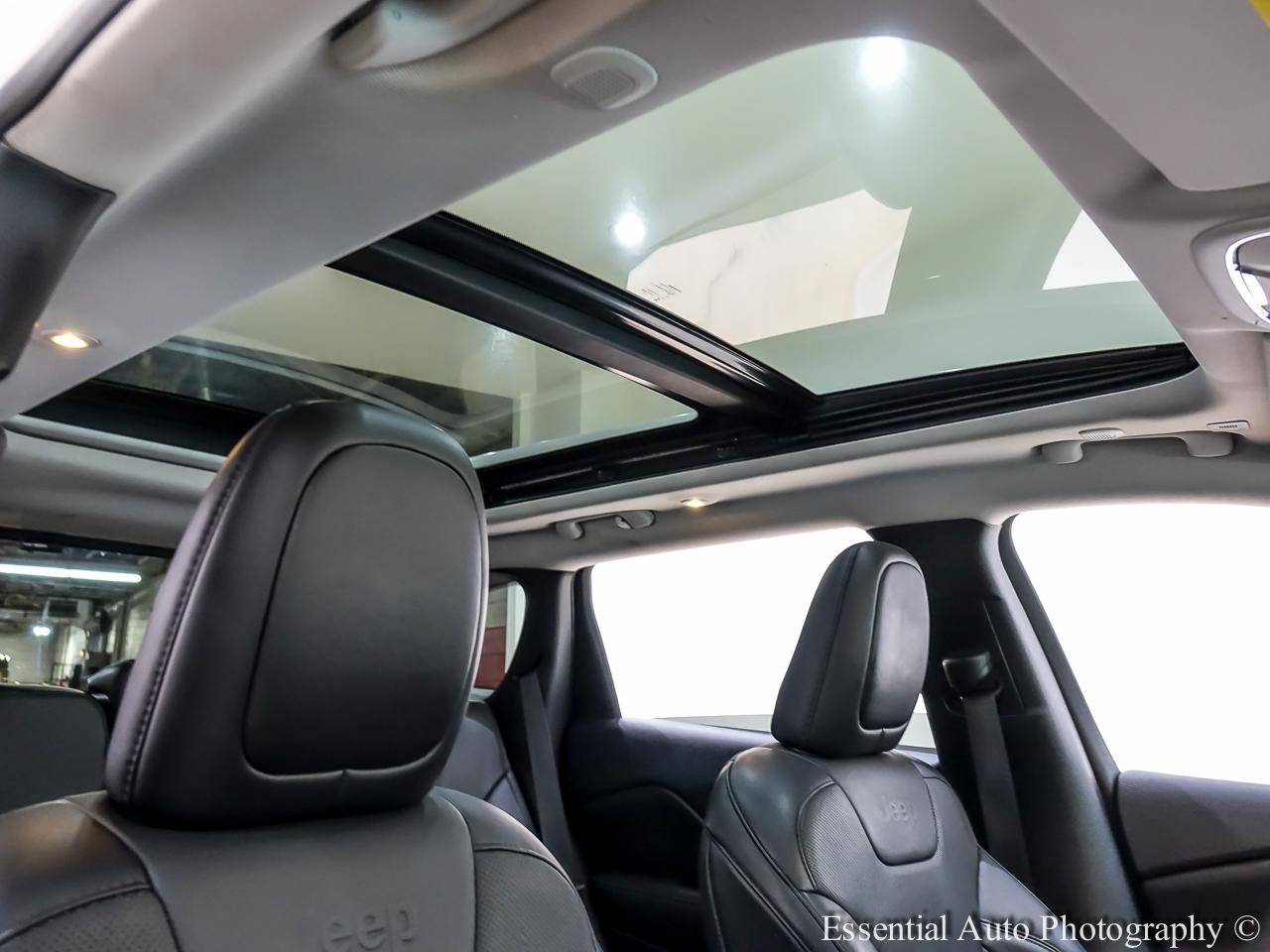 Used 2019 Jeep Cherokee Limited image 35