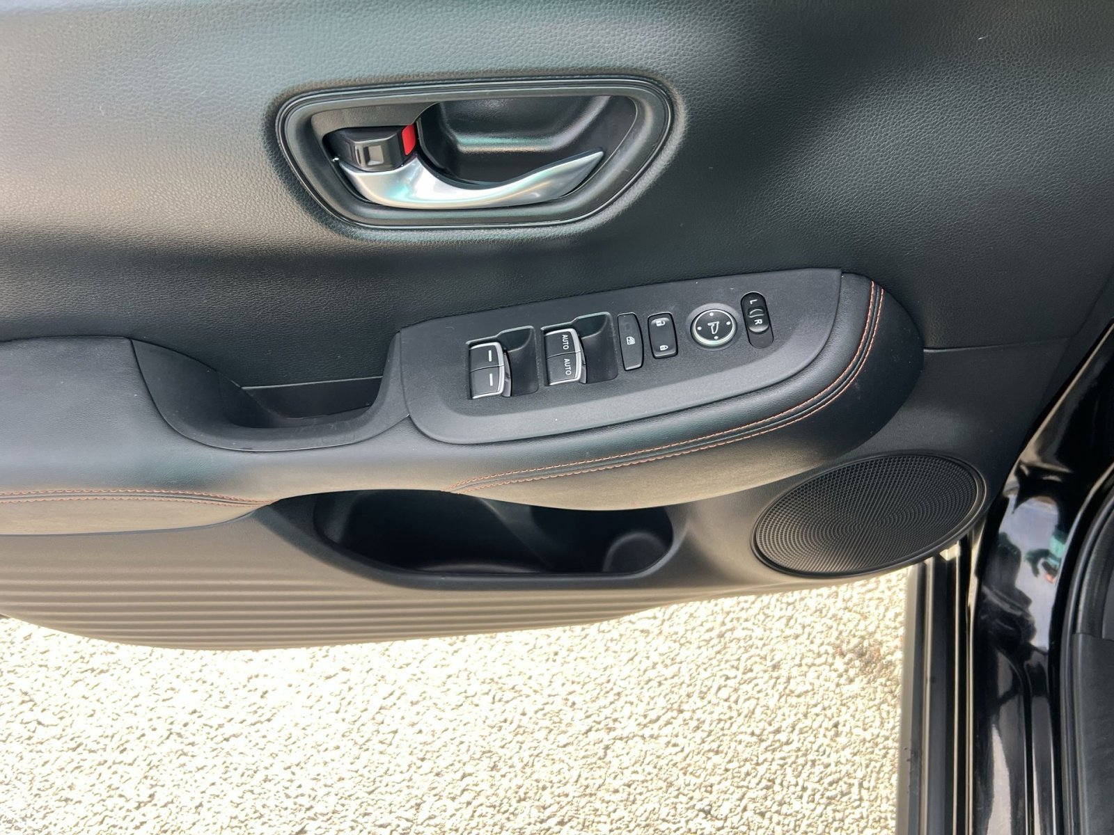 Used 2023 Honda HR-V Sport image 14