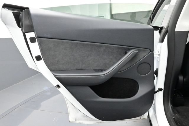 Used 2024 Tesla Model Y Performance AWD/4WD image 10