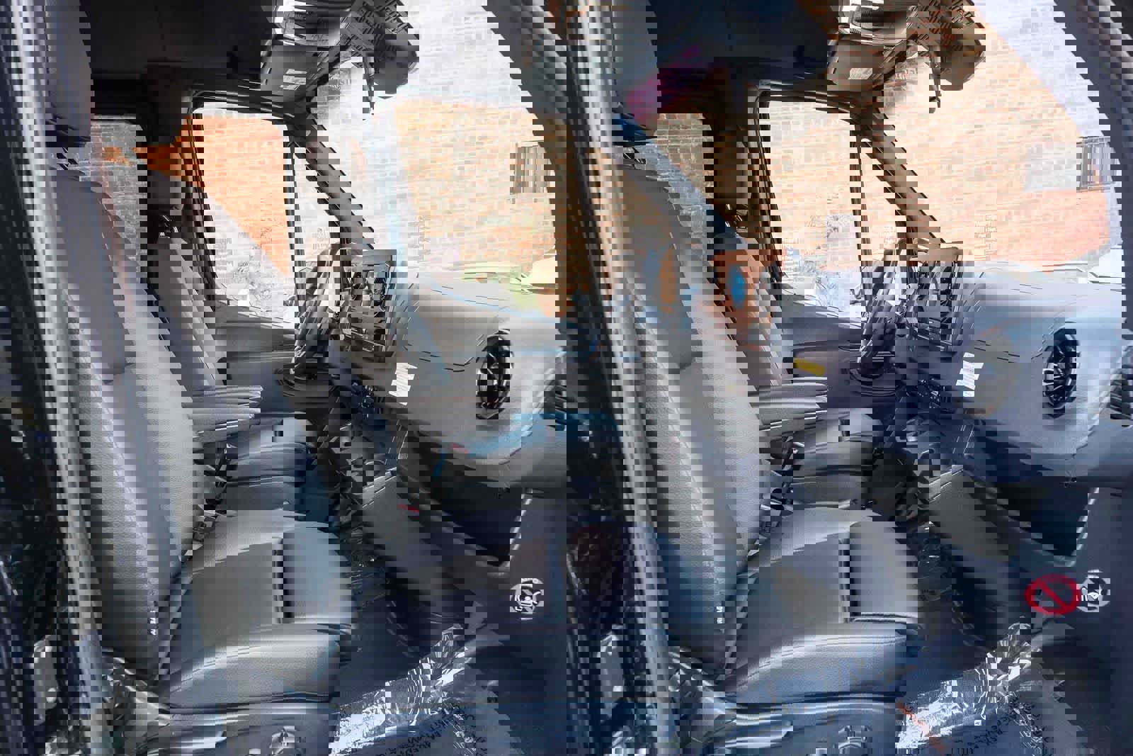 Used 2024 Mercedes-Benz Sprinter 2500 image 18