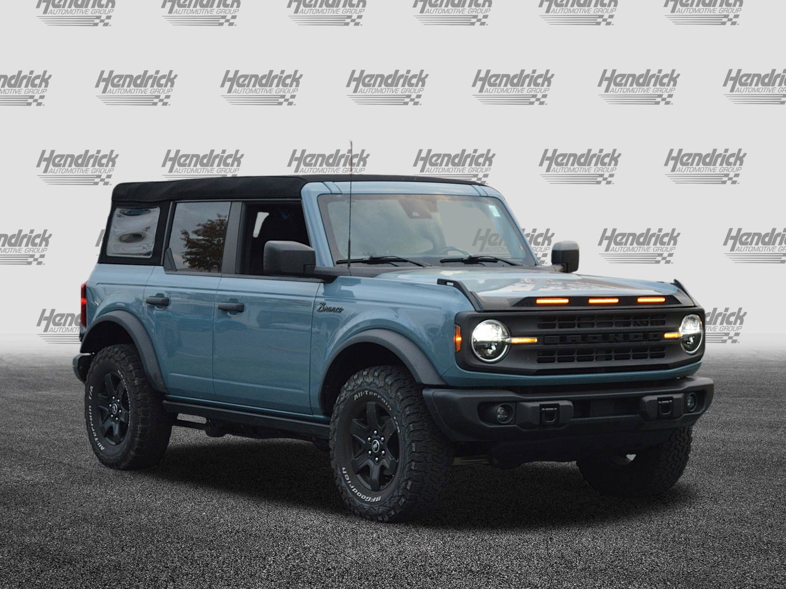 Used 2023 Ford Bronco Black Diamond image 5