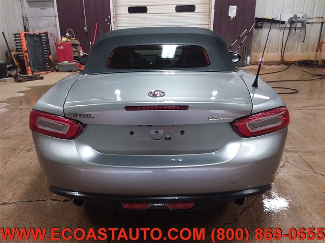 Used 2017 FIAT 124 Spider Lusso RWD image 8