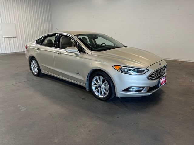 Used 2017 Ford Fusion Energi SE FWD image 2