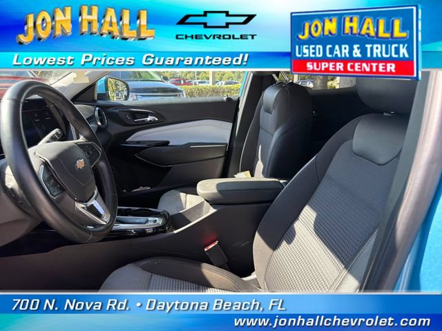 Used 2025 Chevrolet Trax LT w/ Driver Confidence Package FWD image 15